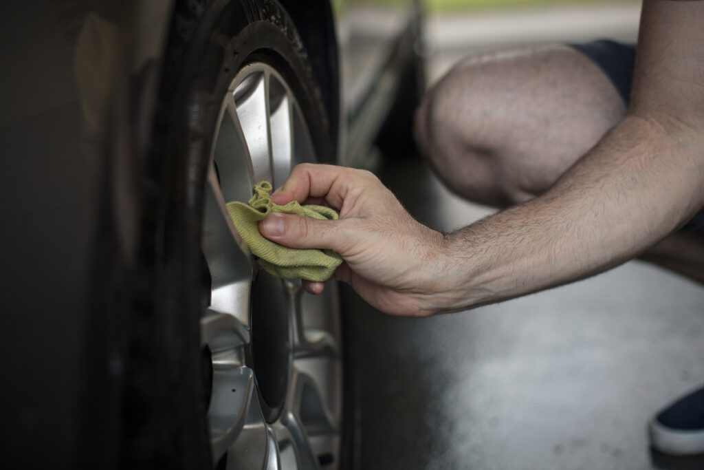 How to Clean Your Tires