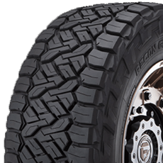 Kumho Crugen Premium KL33235/55R19 Tire